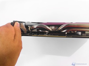 ASUS R9_390X_Strix_18