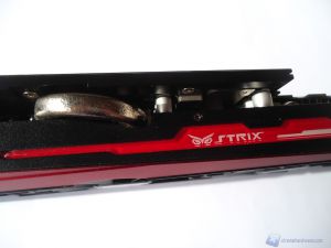 ASUS GTX_980_Ti_Strix_21