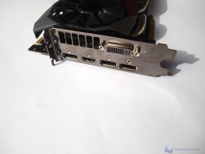 ASUS GTX_980_Ti_Strix_31
